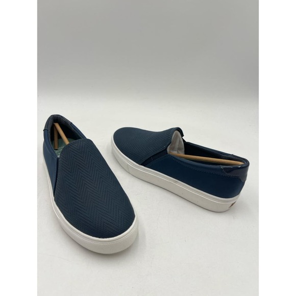 Dr. Scholl's Shoes Women's Nova Slip On Fashion Sneaker,Navy Blue, Size 8 - Picture 2 of 6